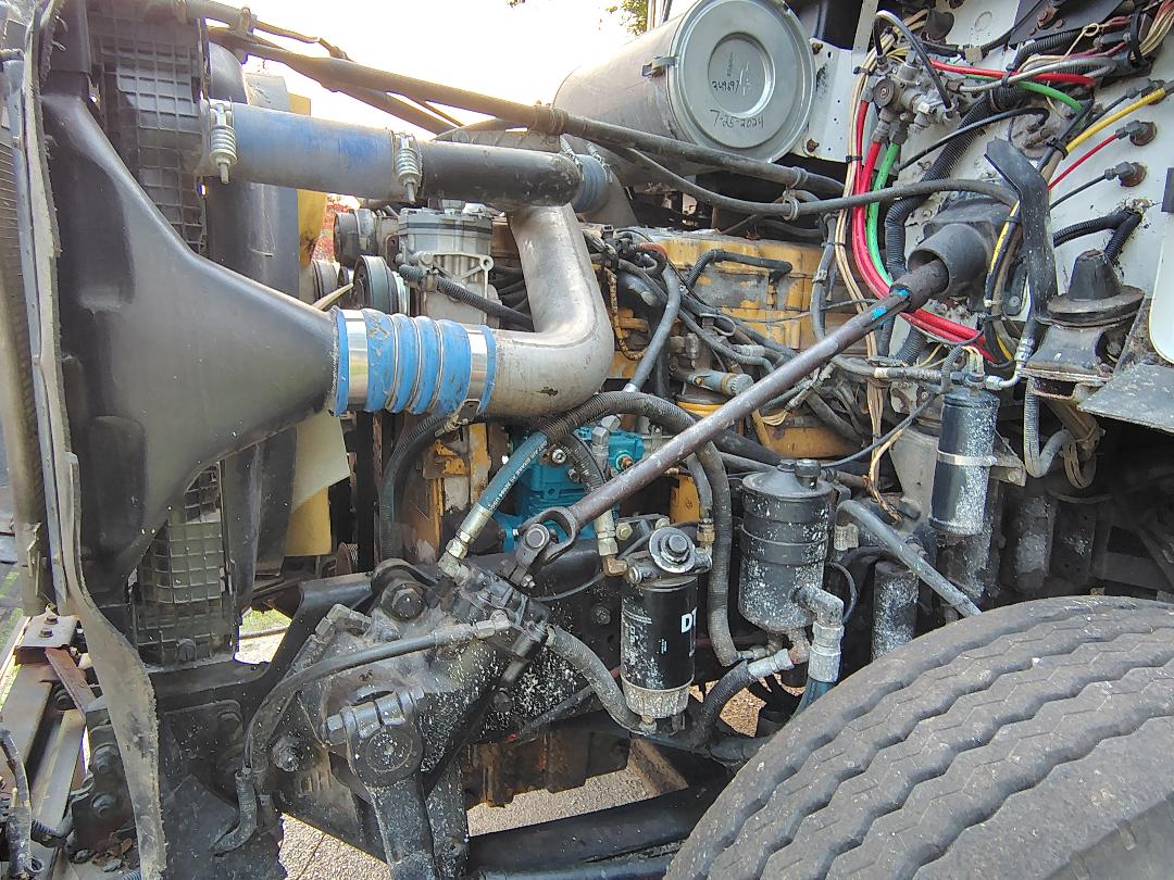 1999 FREIGHTLINER 5-Axle - Image 40